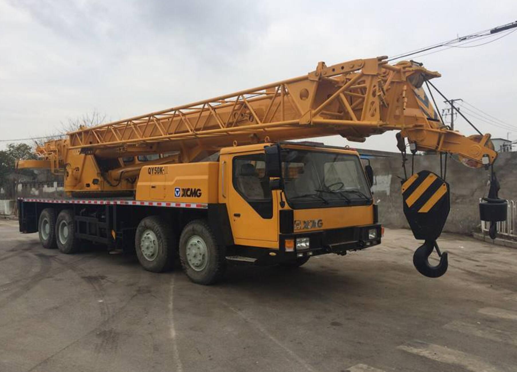 XCMG QY50K TRUCK CRANE 